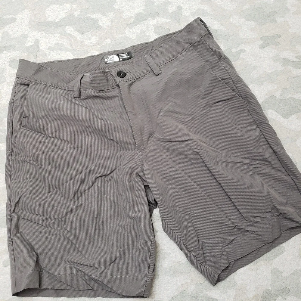 The North Face Shorts Men's 34 Gray Lightweight Pockets Bermuda Hiking Travel‎